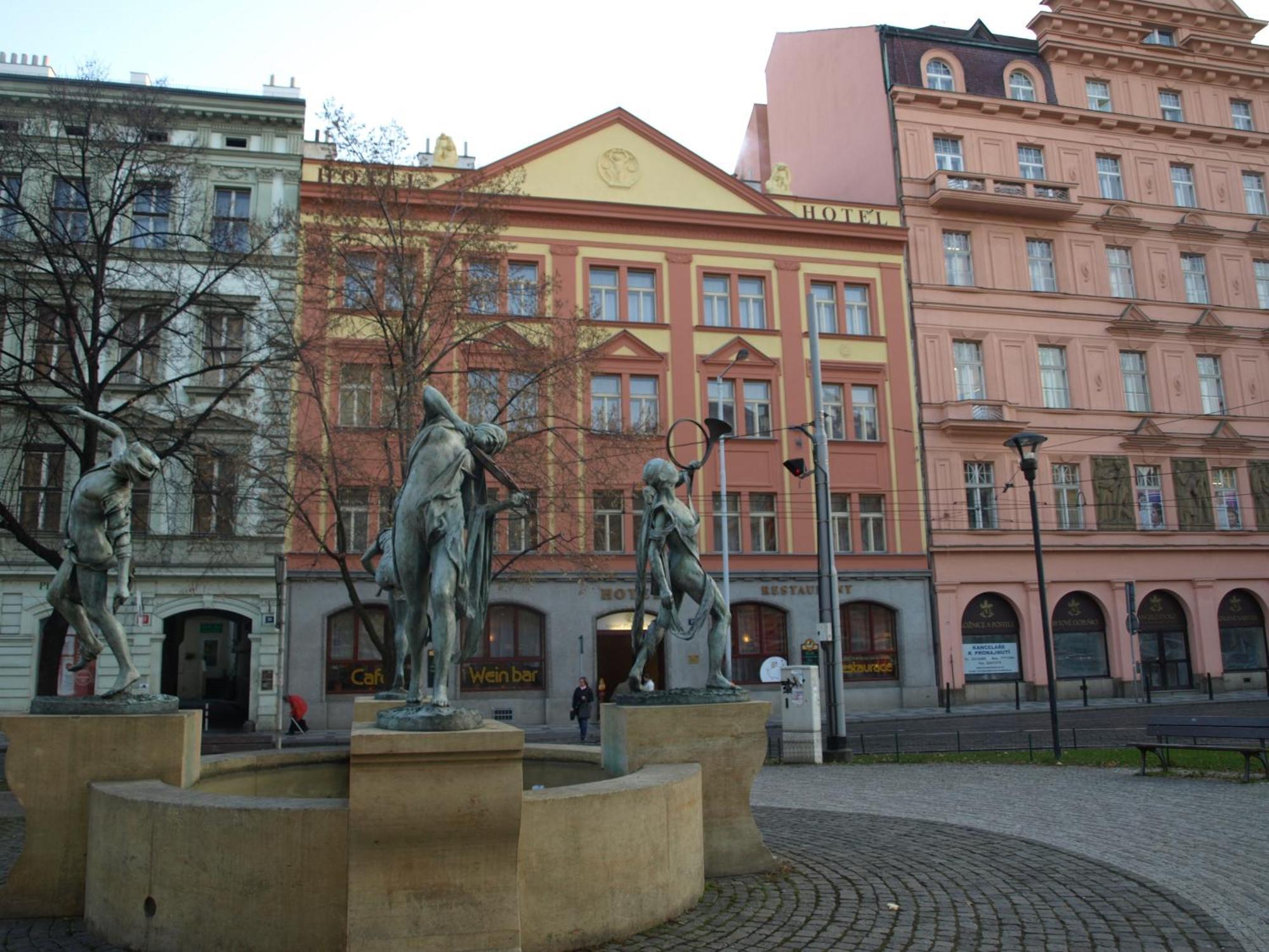 Hotel Zlatá Váha 3*