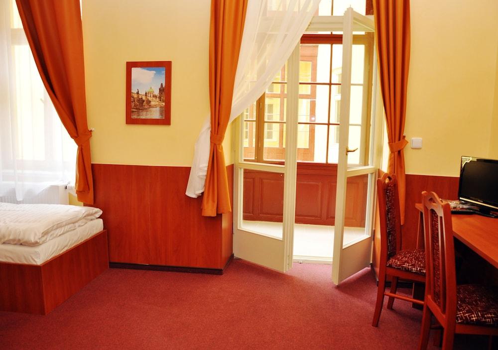Zlatá Váha Hotel